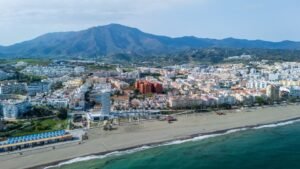 Estepona Town Hall to Upgrade Beach Facilities with New Concrete Walkways