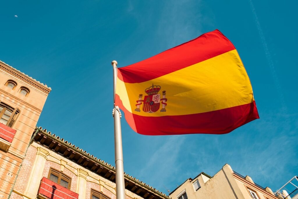 Vox Leader Santiago Abascal to Hold Public Rally in Estepona Ahead of November Elections