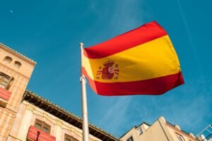Vox Leader Santiago Abascal to Hold Public Rally in Estepona Ahead of November Elections